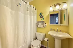 4051 58th St N, Saint Petersburg, FL 33709 - Photo 5