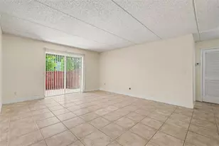 2845 Somerset Park Dr, Tampa, FL 33613 - Photo 11