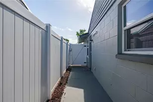 12423 Mondragon Dr, Tampa, FL 33625 - Photo 41