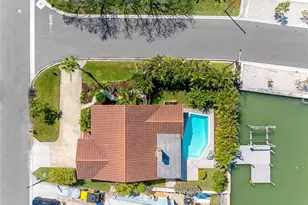562 Johns Pass Ave, Madeira Beach, FL 33708 - Photo 1