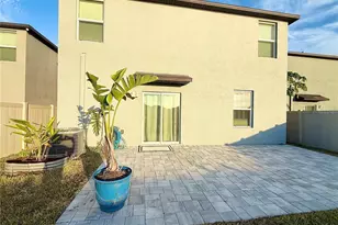 3153 Oyster Cv St, Wimauma, FL 33598 - Photo 3