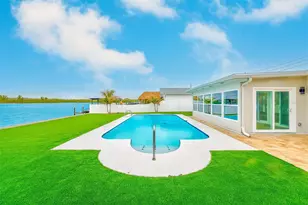 5434 Oakhurst Dr, Seminole, FL 33772 - Photo 45