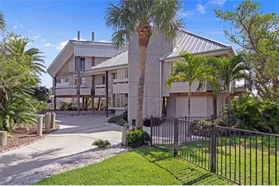 151 Punta Vista Drive, Saint Pete Beach, FL 33706 - Photo 9