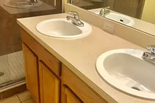 5804 Autumn Shire Dr, Zephyrhills, FL 33541 - Photo 17