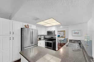25 Harbor Woods Cir, Safety Harbor, FL 34695 - Photo 17