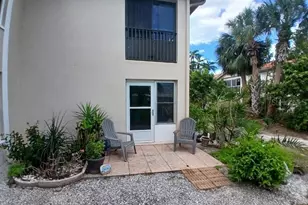 10350 Imperial Point Dr W, Largo, FL 33774 - Photo 23