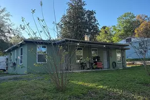 217 Oakland Ave, Brooksville, FL 34601 - Photo 1