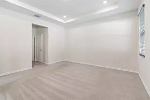 35977 Morse Willow Ct, Zephyrhills, FL 33541 - Photo 17