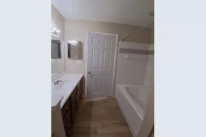 9020 Lake Chase Island Way #9020, Tampa, FL 33626 - Photo 25