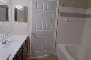9020 Lake Chase Island Way, Tampa, FL 33626 - Photo 25
