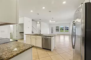 19417 Paddock View Dr, Tampa, FL 33647 - Photo 9