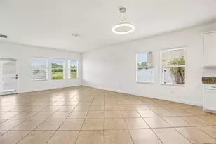 19417 Paddock View Dr, Tampa, FL 33647 - Photo 13