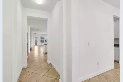 19417 Paddock View Drive, Tampa, FL 33647 - Photo 5