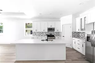 2601 S 70th St, Tampa, FL 33619 - Photo 7