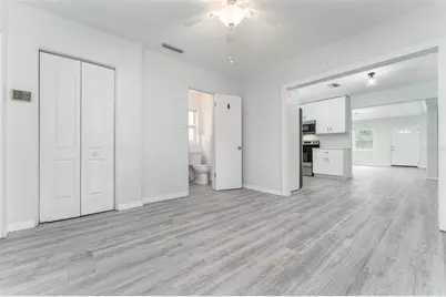 811 20th Avenue N, Saint Petersburg, FL 33704 - Photo 11