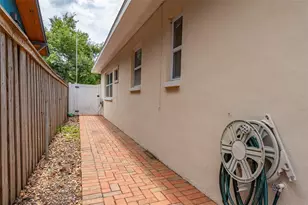 811 20th Ave N, Saint Petersburg, FL 33704 - Photo 45