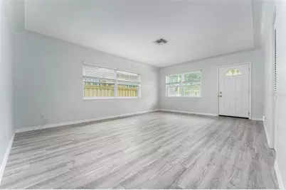 811 20th Avenue N, Saint Petersburg, FL 33704 - Photo 5