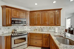 5110 Manorwood Dr, Sarasota, FL 34235 - Photo 13