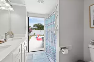 1372 Tenby Way, Palm Harbor, FL 34683 - Photo 11