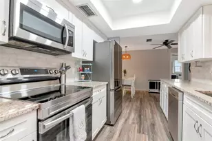 2601 60th Ave S, Saint Petersburg, FL 33712 - Photo 9