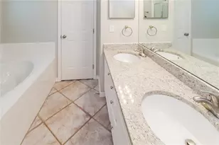 1057 Arbor Hill Cir, Minneola, FL 34715 - Photo 9