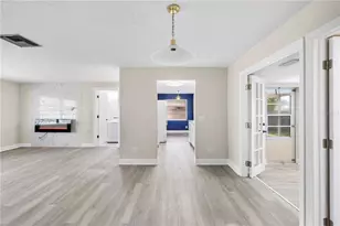 1820 Patlin Cir N, Largo, FL 33770 - Photo 13