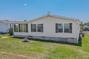 37627 Lorena Ave, Zephyrhills, FL 33541 - Photo 33