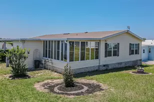 37627 Lorena Ave, Zephyrhills, FL 33541 - Photo 37