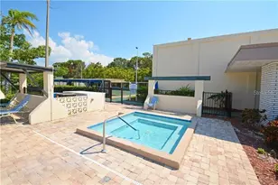 5660 80th St N, Saint Petersburg, FL 33709 - Photo 37