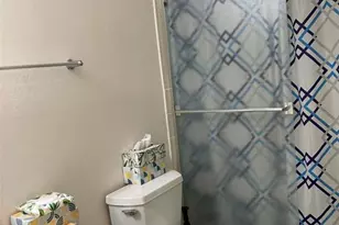 5660 80th St N, Saint Petersburg, FL 33709 - Photo 25