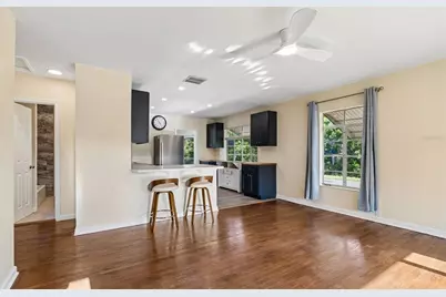 1101 27th Street N, Saint Petersburg, FL 33713 - Photo 7