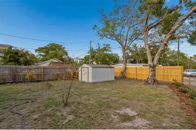 1101 27th Street N, Saint Petersburg, FL 33713 - Photo 27