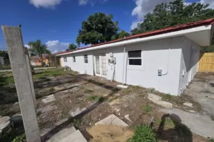 833 Sherwood Dr, Lake Wales, FL 33898 - Photo 5