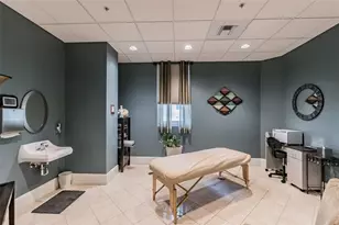 450 Knights Run Ave, Tampa, FL 33602 - Photo 85