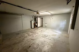 16312 Killearn Ln, Spring Hill, FL 34610 - Photo 9