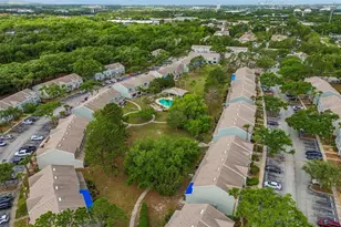 2237 Lake Woodberry Cir, Brandon, FL 33510 - Photo 53