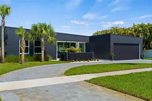 1304 Indian Rocks Rd, Belleair, FL 33756 - Photo 3