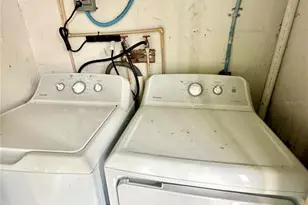 2830 Somerset Park Dr, Tampa, FL 33613 - Photo 11