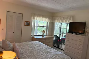 303 Meadow Ln, Oldsmar, FL 34677 - Photo 7