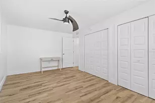 245 104th Ave, Treasure Island, FL 33706 - Photo 11