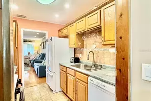 10036 63rd Ave N, Saint Petersburg, FL 33708 - Photo 11