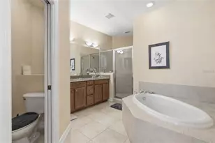 4113 Courtside Way, Tampa, FL 33618 - Photo 23
