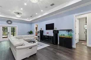 106 W 122nd Ave, Tampa, FL 33612 - Photo 21