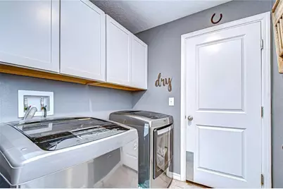 6823 Hazelnut Spice Drive, Sun City Center, FL 33573 - Photo 25