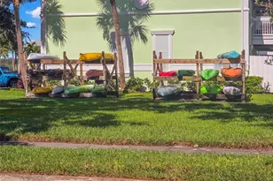 5243 Beach Dr SE, Saint Petersburg, FL 33705 - Photo 31