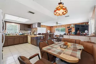 636 Tessier Ct, Tarpon Springs, FL 34689 - Photo 9