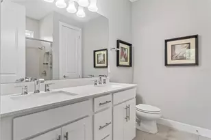 6382 Bradford Woods Dr, Zephyrhills, FL 33542 - Photo 21