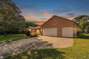 13566 Rudi Loop, Spring Hill, FL 34609 - Photo 3