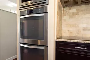 5335 8th Ave N, Saint Petersburg, FL 33710 - Photo 15