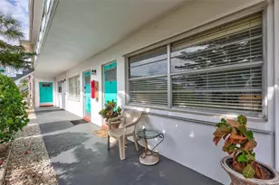 5945 21st St N, Saint Petersburg, FL 33714 - Photo 1